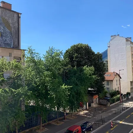 דירה #f7 The Contemporary 6 Sleeps Wifi Tramway *