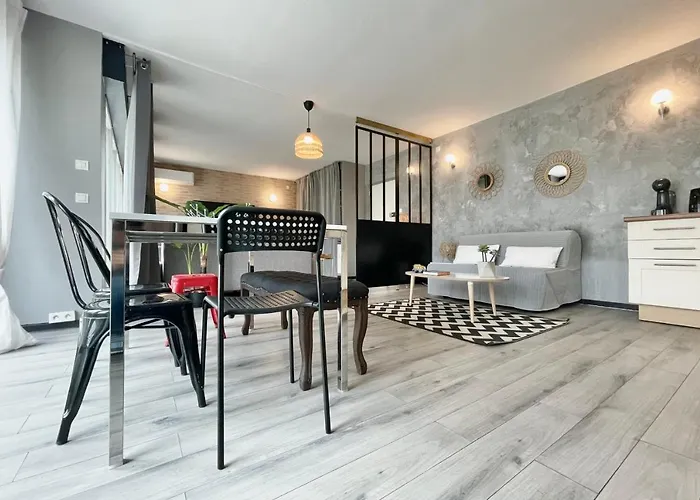 #f7 The Contemporary 6 Sleeps Wifi Tramway דירה